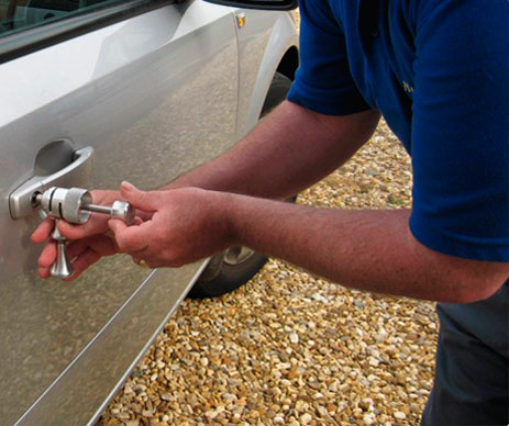 Вскрытие замков в Луге